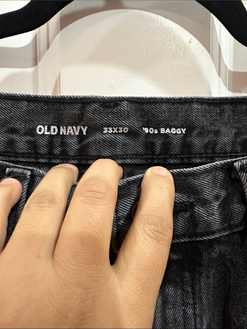 NWOT Old Navy Men's Charcoal Relaxed Straight Jeans size 33X30 - Picture 2 of 10